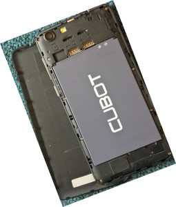 It comes with a huge battery with a longer lifespan.