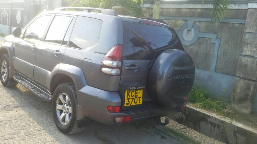 The owner of thsi high-end car will have to clear with KRA to avoid arrest.